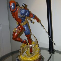 9in DEADPOOL Statue