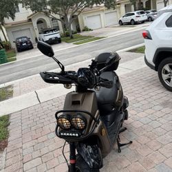 Vendo Mi Moto Scooter Motor 150 Cc