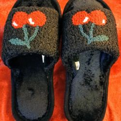 Women's Cherry 🍒 Black Slippers NEW Size 10