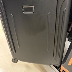 Tumi Vapor Carry On Suitcase