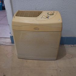 Hunter Hepatech Air Purifier lonizer 3 Speed  used on ebay page worth $100