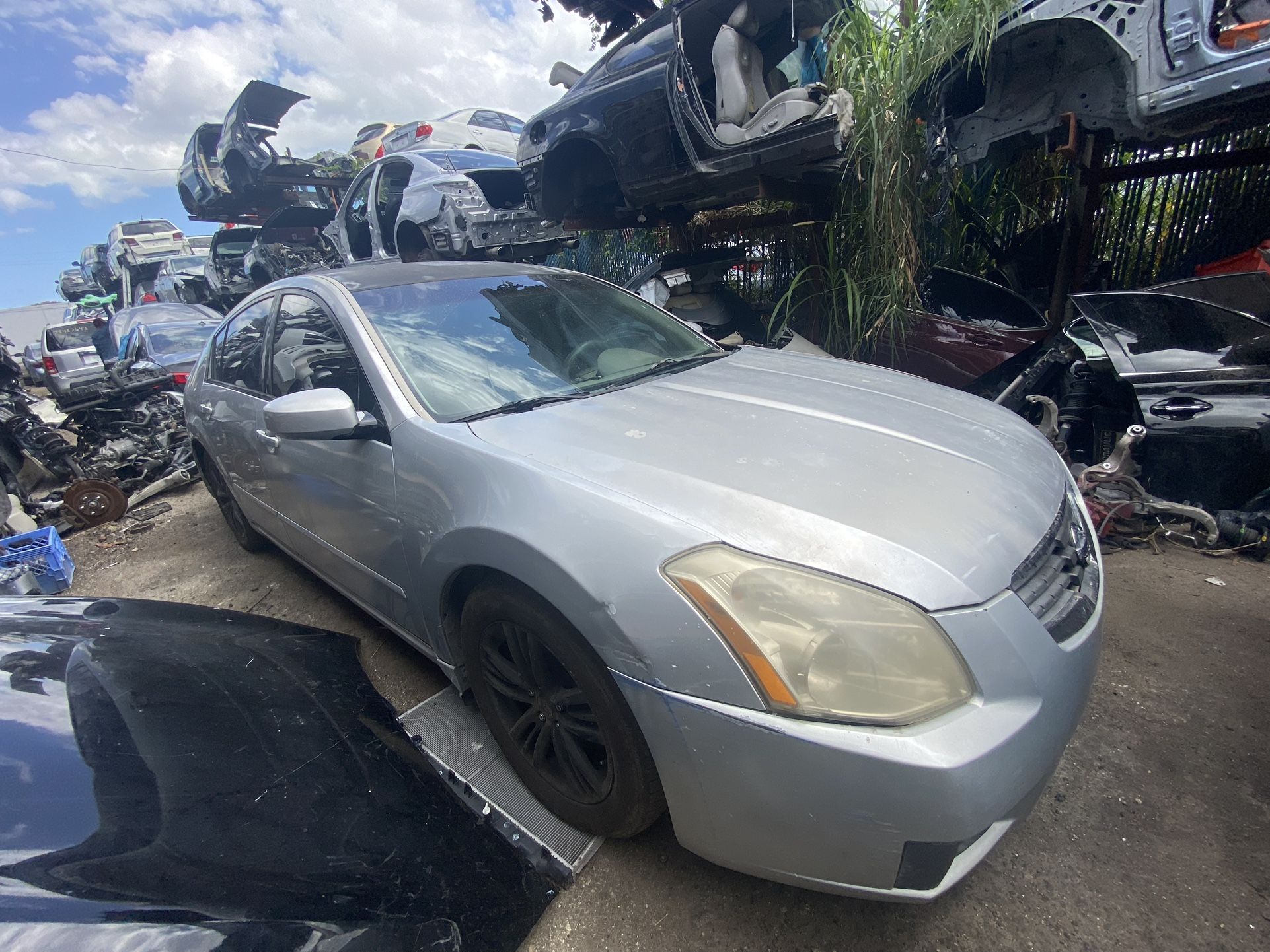 2004-2008 Nissan Máxima 3.5L Car For Parts Only 