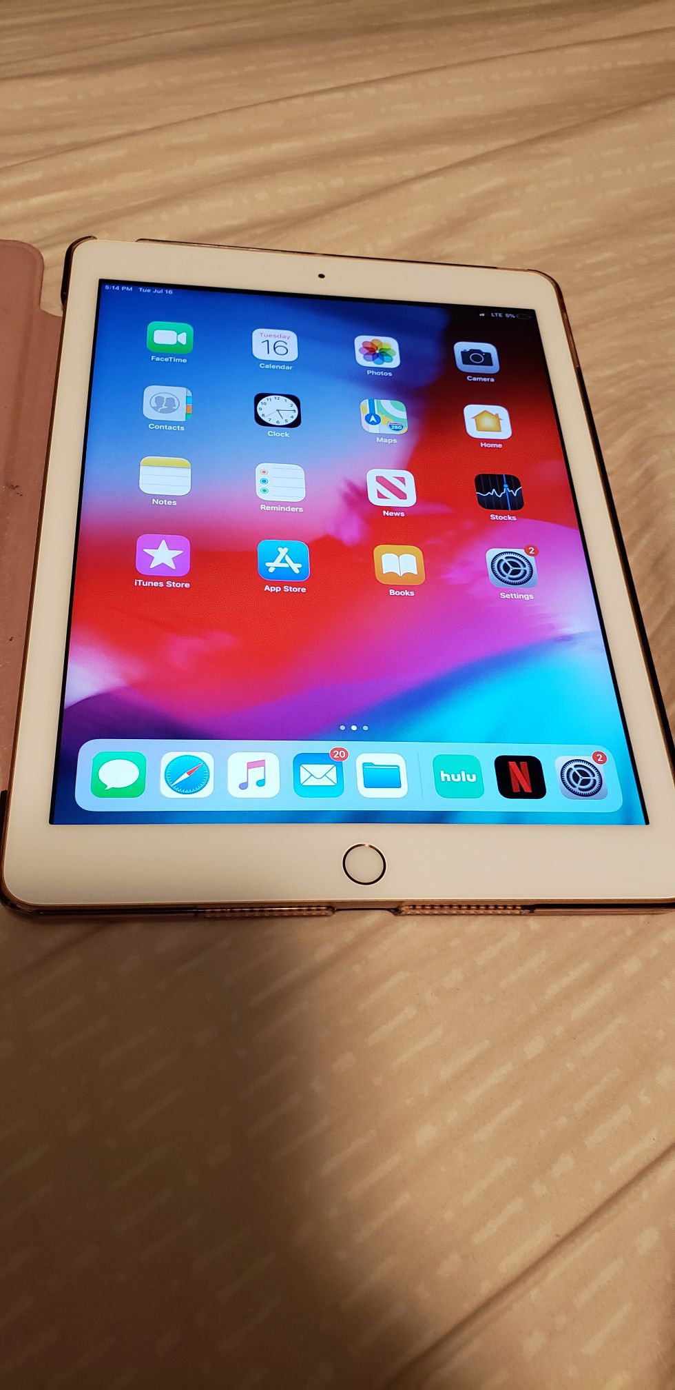 iPad 32gb (6th gen)