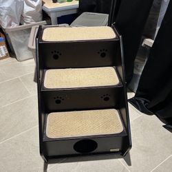 Dog Pet Stairs Good Quality Paid Over $70 For Them Don’t Need Anymore 
