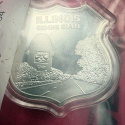 Illinois Gemini Giant Route 66 1 oz .999 Fine Silver Shield Coin in APMEX Bag