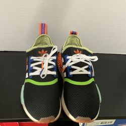 ADIDAS NMD BIG KIGS SIZE 6.5