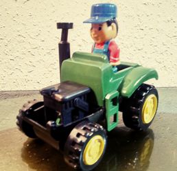 John Deere RC2 Farm Tractor Toy