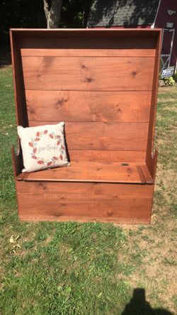 Reproduction settle / bench