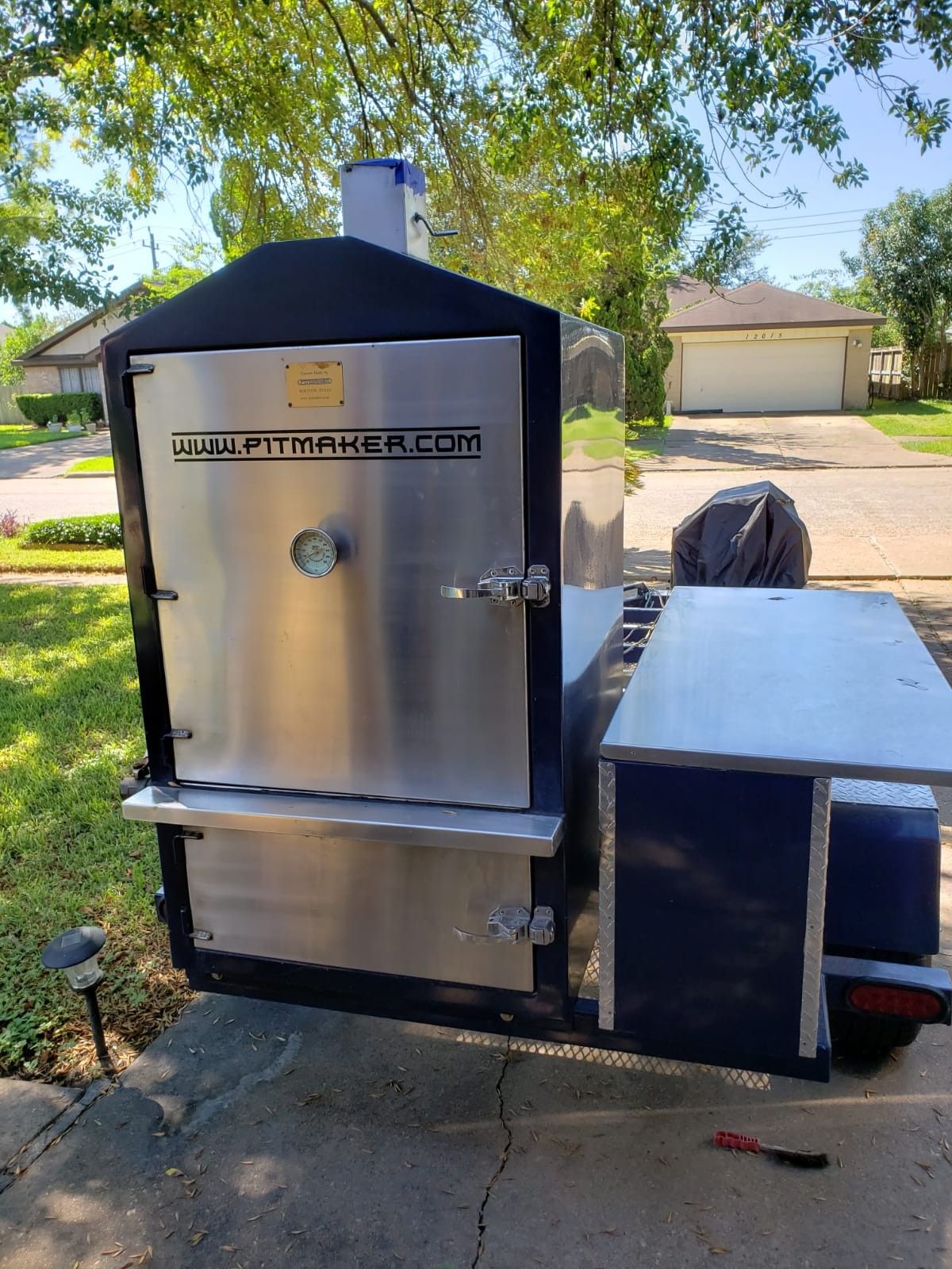 Pitmaster BBQ Pit Smoker & Trailer