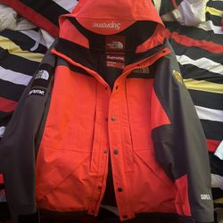 Supreme X Northface X Gortex 