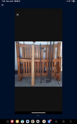 Queen Or Full size Adjustments Head And Foot Bord Complement With Bed Frame $80 Obo First Come First Serve