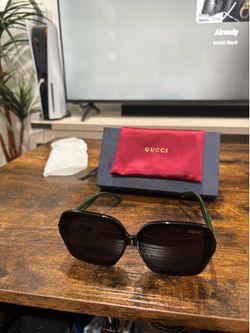 Gucci glasses