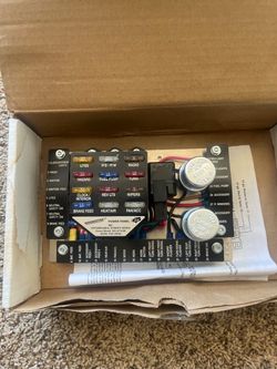 Fuse box for car/ truck