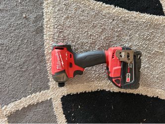 Milwaukee drill m18