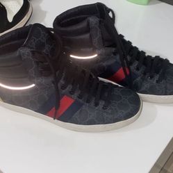 Gucci High Top Sneakers 8.5 Men 