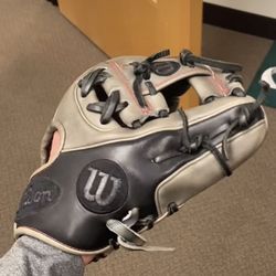 Wilson A2K 1788 11.25” RHT Baseball Glove