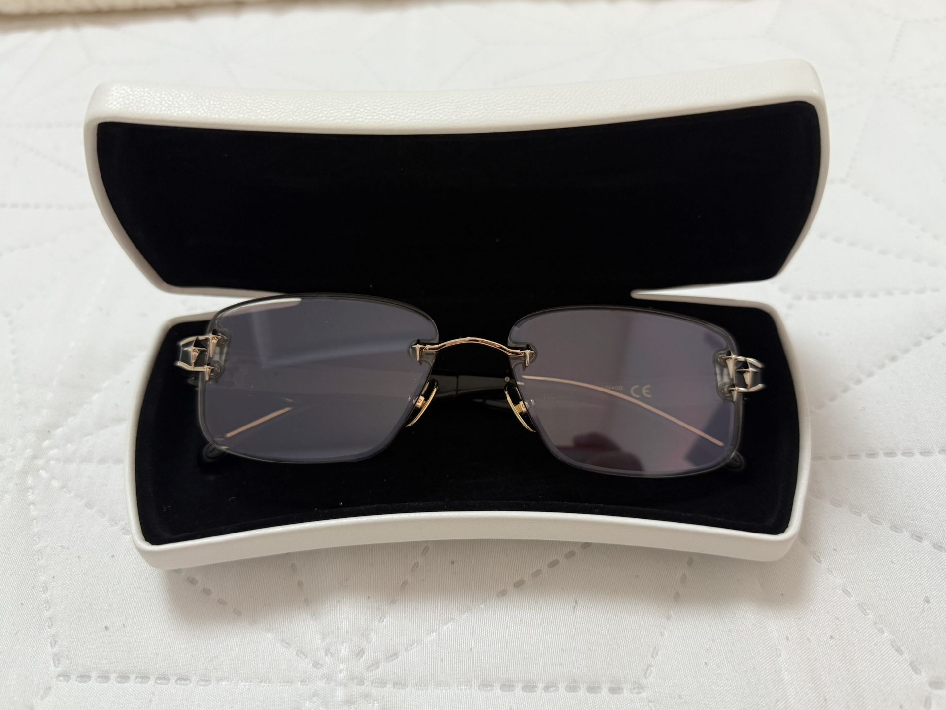 Chamelo Sunglasses Changing Color