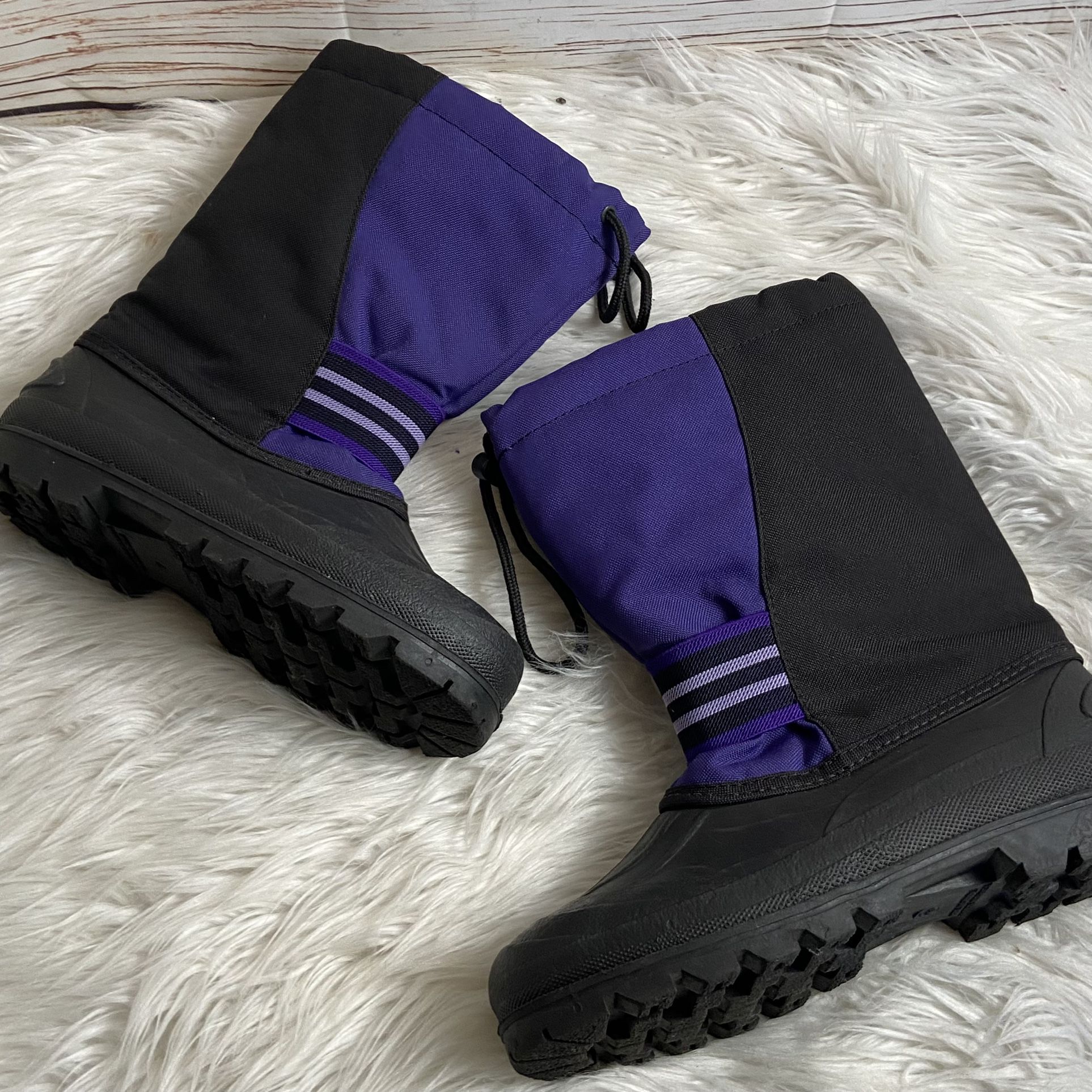 Size 4 girls snow boots 