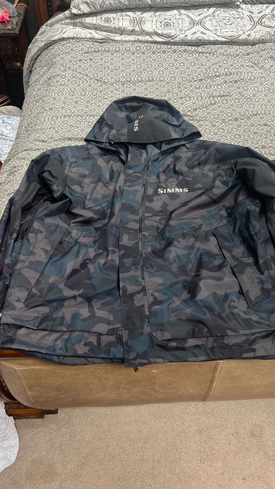 Simms 2xl Rain Jacket