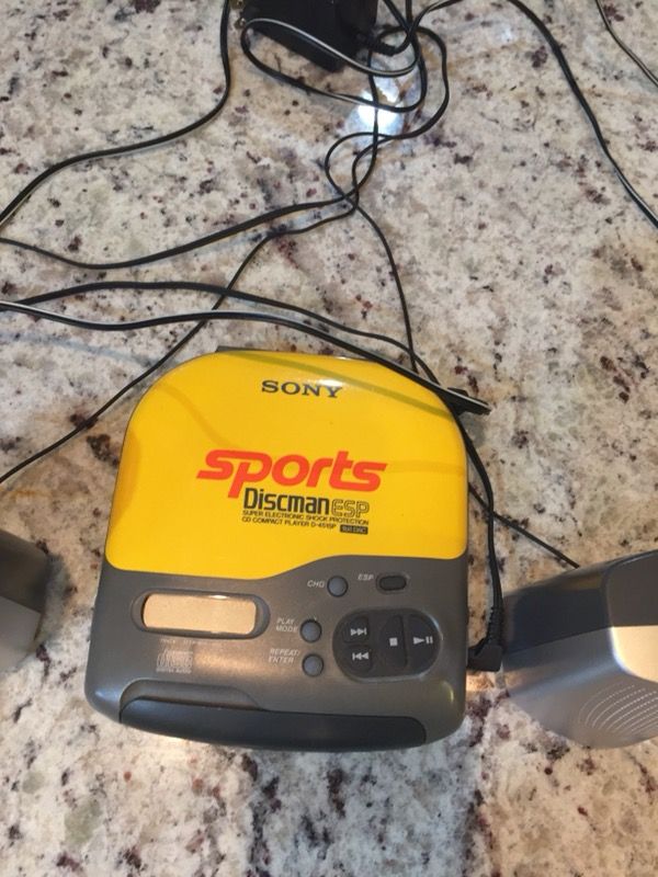 Sony D-451sp Sports Discman Personal CD Player Super ESP with speakers