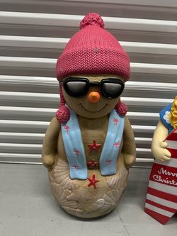 Sand snowman