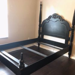 BLACK QUEEN SIZED BEDROOM SET *****REAL SOLID WOOD****BED FRAME+NIGHTSTAND+DRESSER+MIRROR