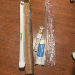 Extra Wide White Retractable Gate  71 W -33 T