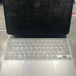 IPAD Pro And Magic Keyboard