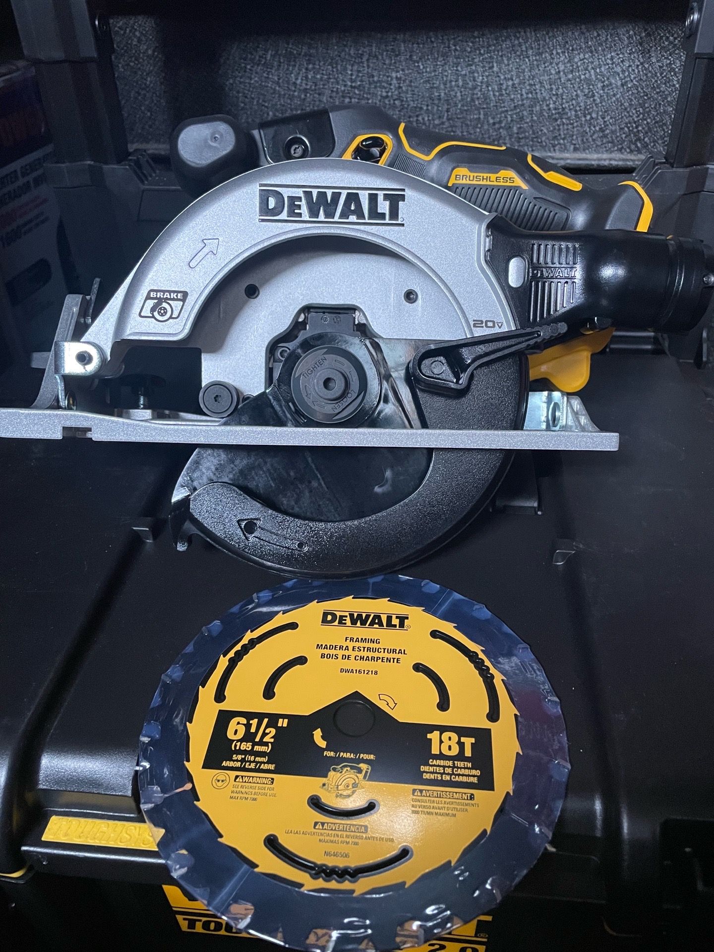 20V MAX Cordless Brushless 6-1/2 in. Sidewinder Style Circular Saw (Tool Only)