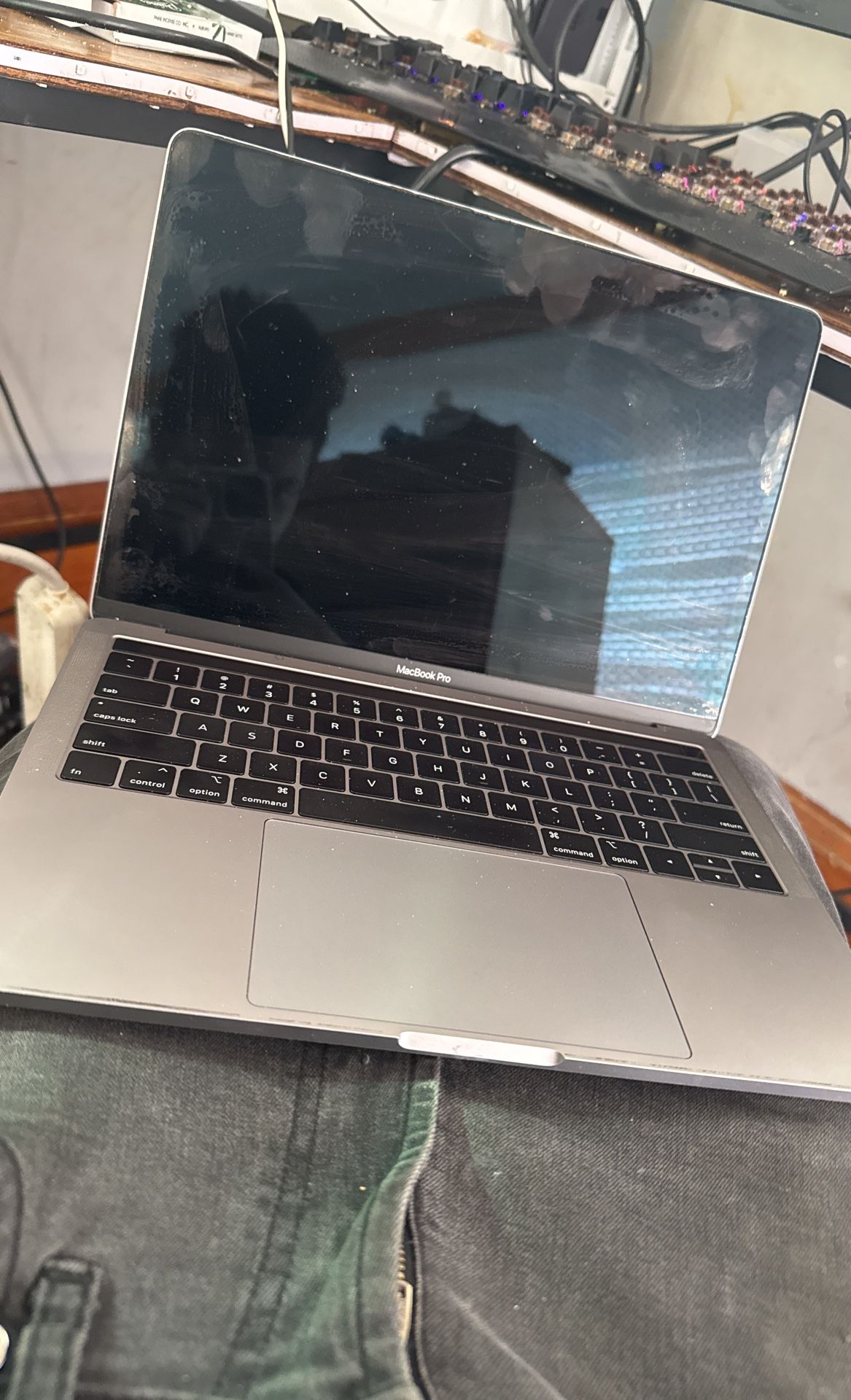 MacBook Pro 2019 A1989