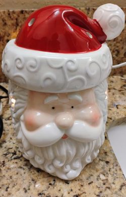 Scentsy Christmas warmer Saint Nick
