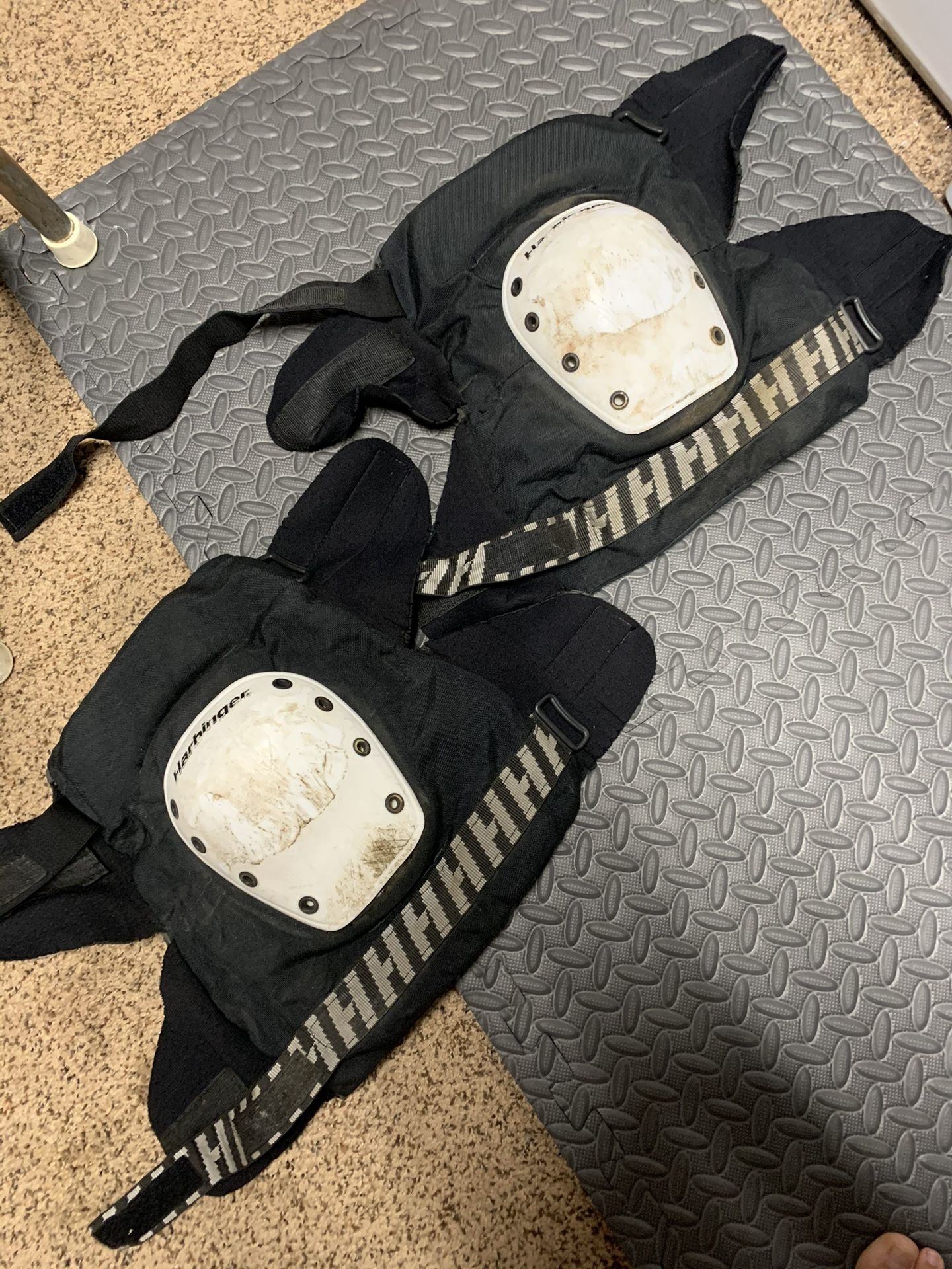 Harbinger Knee Pads