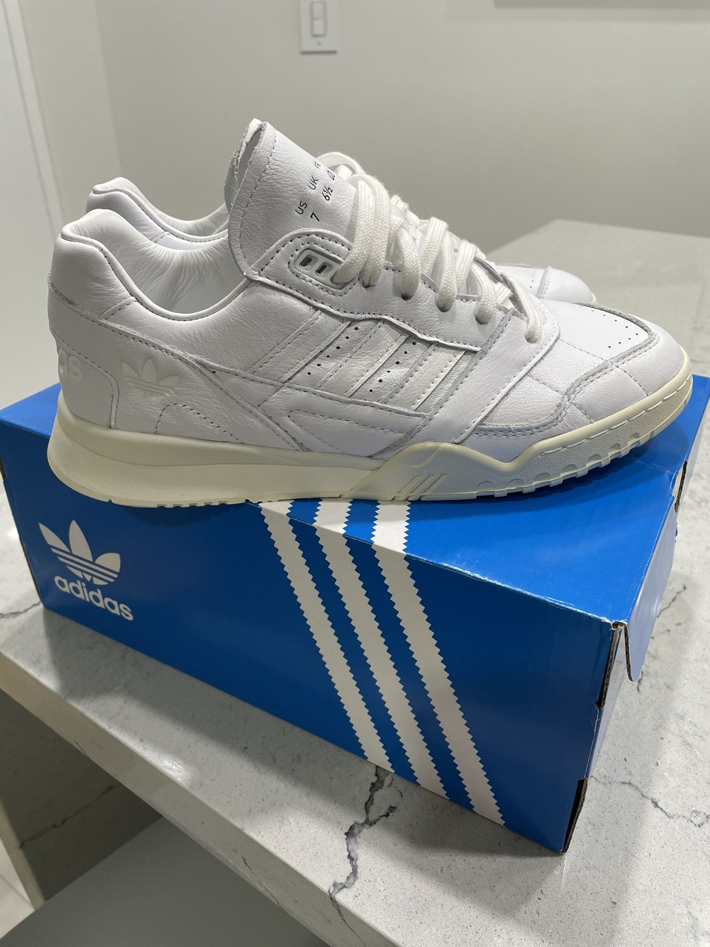 Adidas Originals AR Trainer