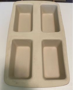 PAMPERED CHEF STONEWARE LOAF PAN