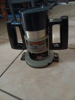 Black & Decker Router 1 1/2HP