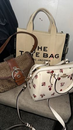 Bundle of purses