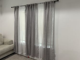 Curtains & Curtain Rods