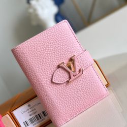 Louis Vuitton Pink Wallet Of Women