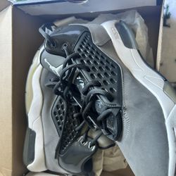 Jordan Maxin 200 Smoke Grey/ White Smoke Grey