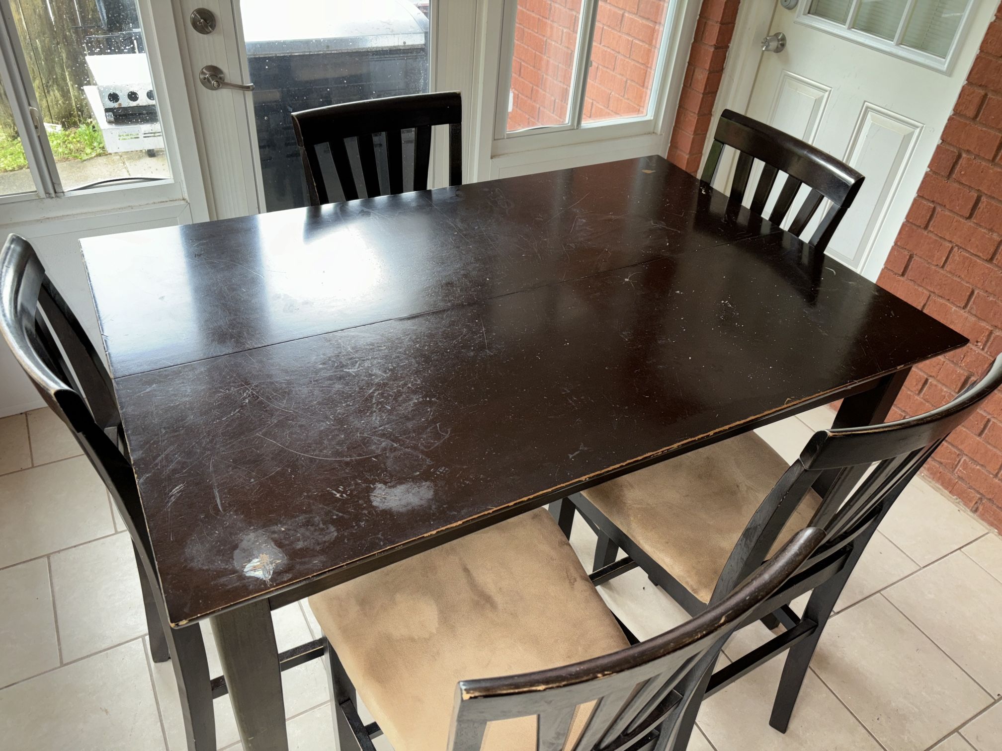 Expandable Dining Table