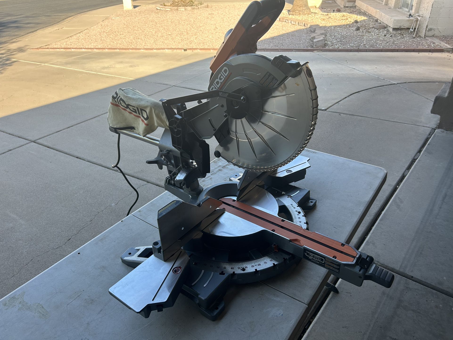 Ridgid 12” Sliding Miter Saw