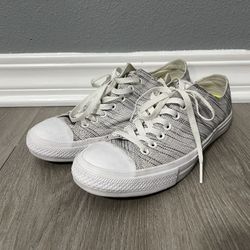 Converse Size 10