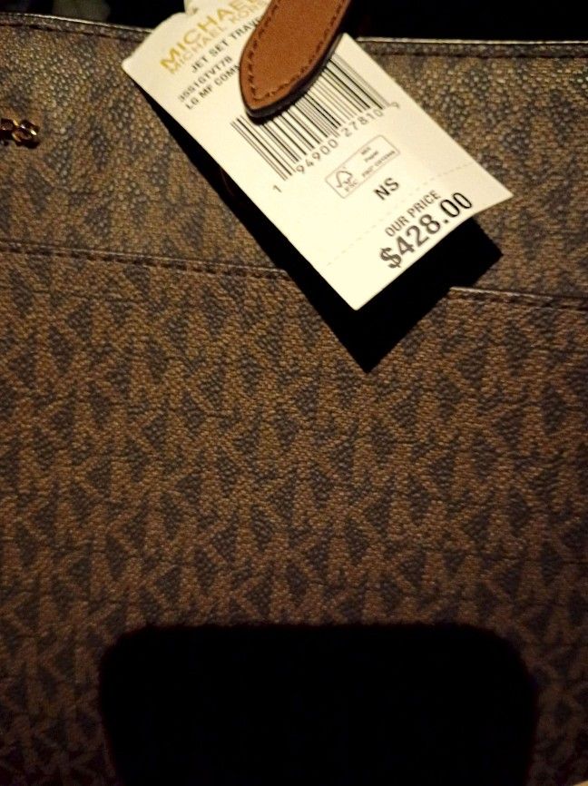 Michael Kors Purse And Matching Belt Purse Has Papers .