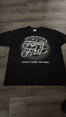 Family First - XL - Tee Shirt