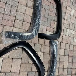 This Chevy Silverado Fender Flares will fit 2007, 2008, 2009, 2010, 2011, 2012, 2013 Chevy Silverado. Replace or upgrade your Chevy Silverado Fender F