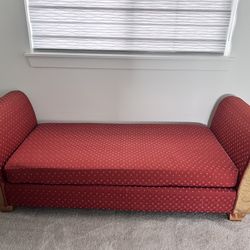Relaxing Couch Or Lounge Bed In Very Good Condition 