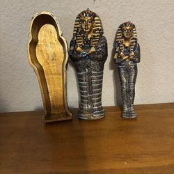 Tut Replica