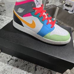 Air Jordan mid Size 7y