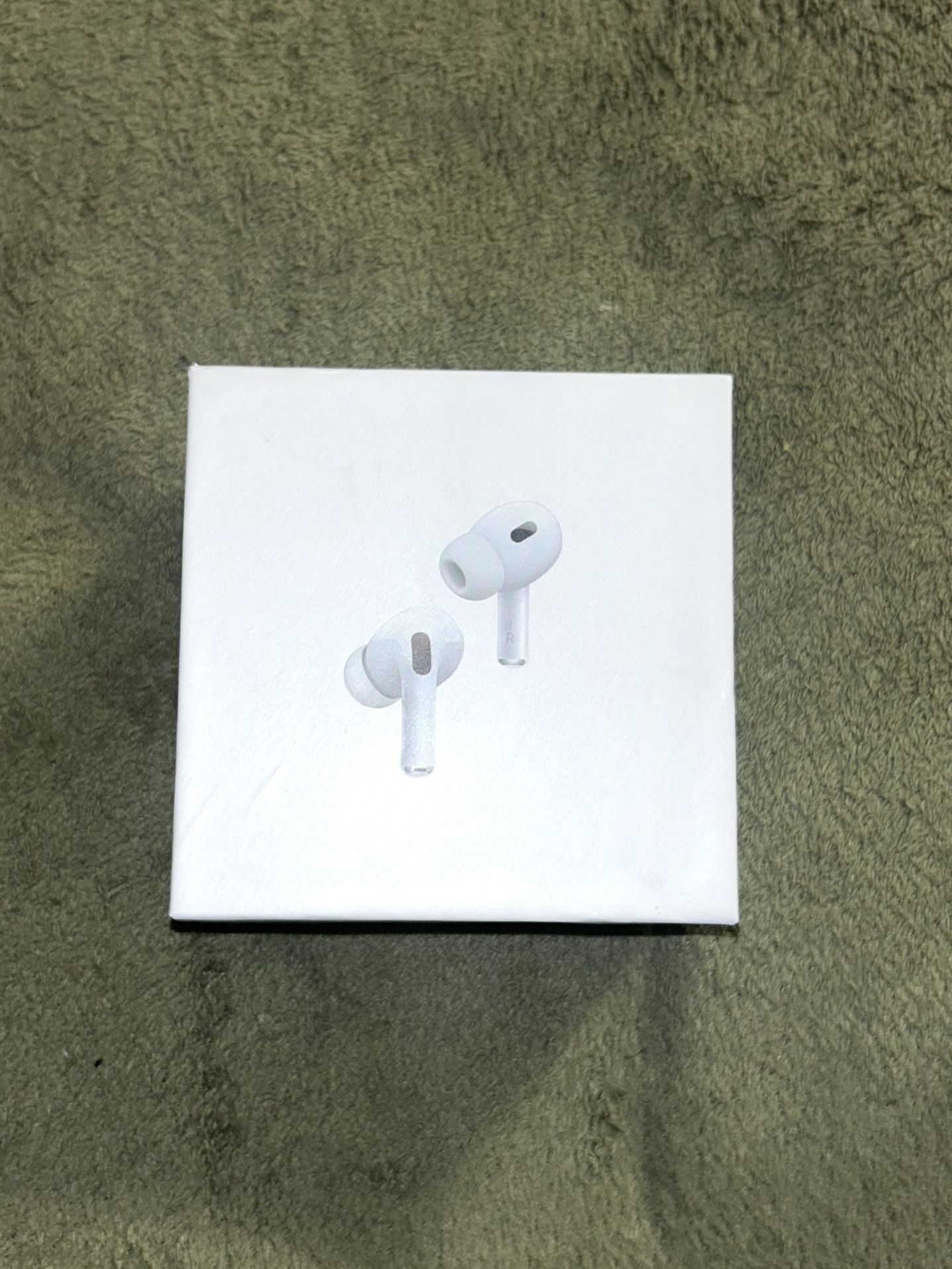 Apple Airpods Pro ( 2nd generation ) with wireless charger