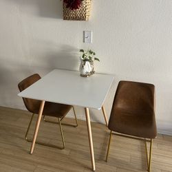 Coffee Table With 2 Chairs 